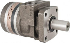 Parker - NPT Thread, 1/2" Port Size, 722 Max RPM, Bi Rotational, 4 Bolt Mount Hydraulic Motor - 1,800 Max psi, 3 Cu In Displacement, 180°F Max - Caliber Tooling