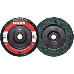 3M - 7" Extra Coarse Grade Aluminum Oxide Deburring Disc - 7/8" Center Hole, Quick Change Connection, Green, 8,600 Max RPM - Caliber Tooling