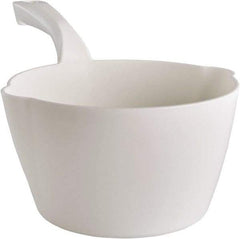 Remco - 64 oz White Polypropylene Round Bottom Scoop - 8.3" Wide x 4-1/2" Deep Bowl, 5-1/2" Handle Length, 13" OAL - Caliber Tooling