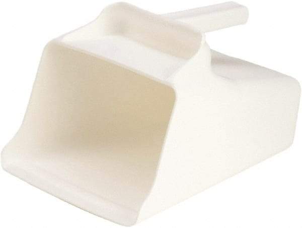 Remco - 128 oz White Polypropylene Flat Bottom Scoop - 8.7" Wide x 6.7" Deep Bowl, 11" OAL - Caliber Tooling