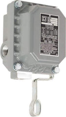 Square D - 7 and 9 NEMA Rated, DPST, Float Switch Pressure and Level Switch - 575 VAC, Line-Load-Load-Line Terminal - Caliber Tooling