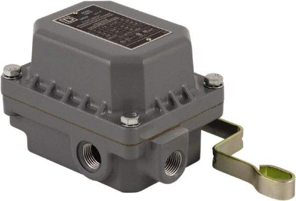 Square D - 4 NEMA Rated, DPST, Float Switch Pressure and Level Switch - 230 VAC, Line-Load-Load-Line Terminal - Caliber Tooling