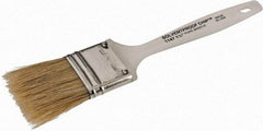 Wooster Brush - 1-1/2" Flat Hog Chip Brush - 1-11/16" Bristle Length, 4-5/8" Plastic Beavertail Handle - Caliber Tooling