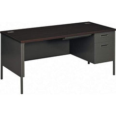 Hon - Plastic Laminated Top Single Pedestal with Right Hand Return Desk with Center Drawer - 66" Wide x 30" Deep x 29-1/2" High, Mahogany/Charcoal - Caliber Tooling