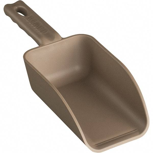 Remco - 32 oz Brown Polypropylene Flat Bottom Scoop - 4.3" Wide x 3" Deep Bowl, 4-1/2" Handle Length, 11-1/2" OAL - Caliber Tooling